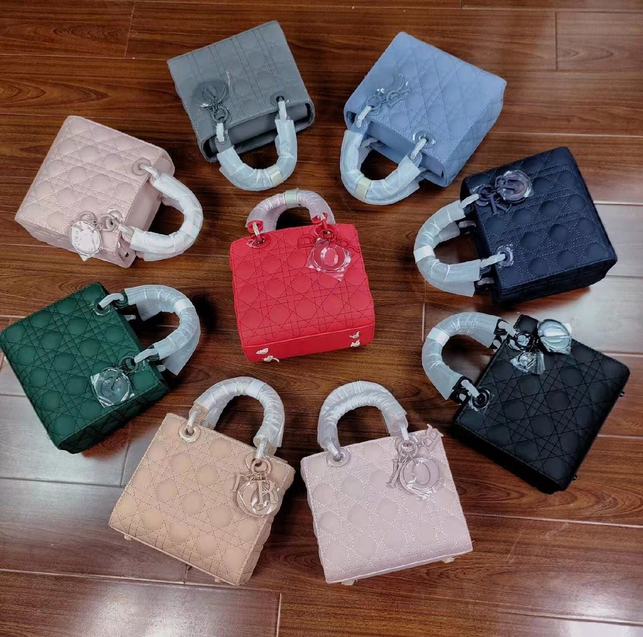 Premium Mirror Quality Lady Bags with matching hardware