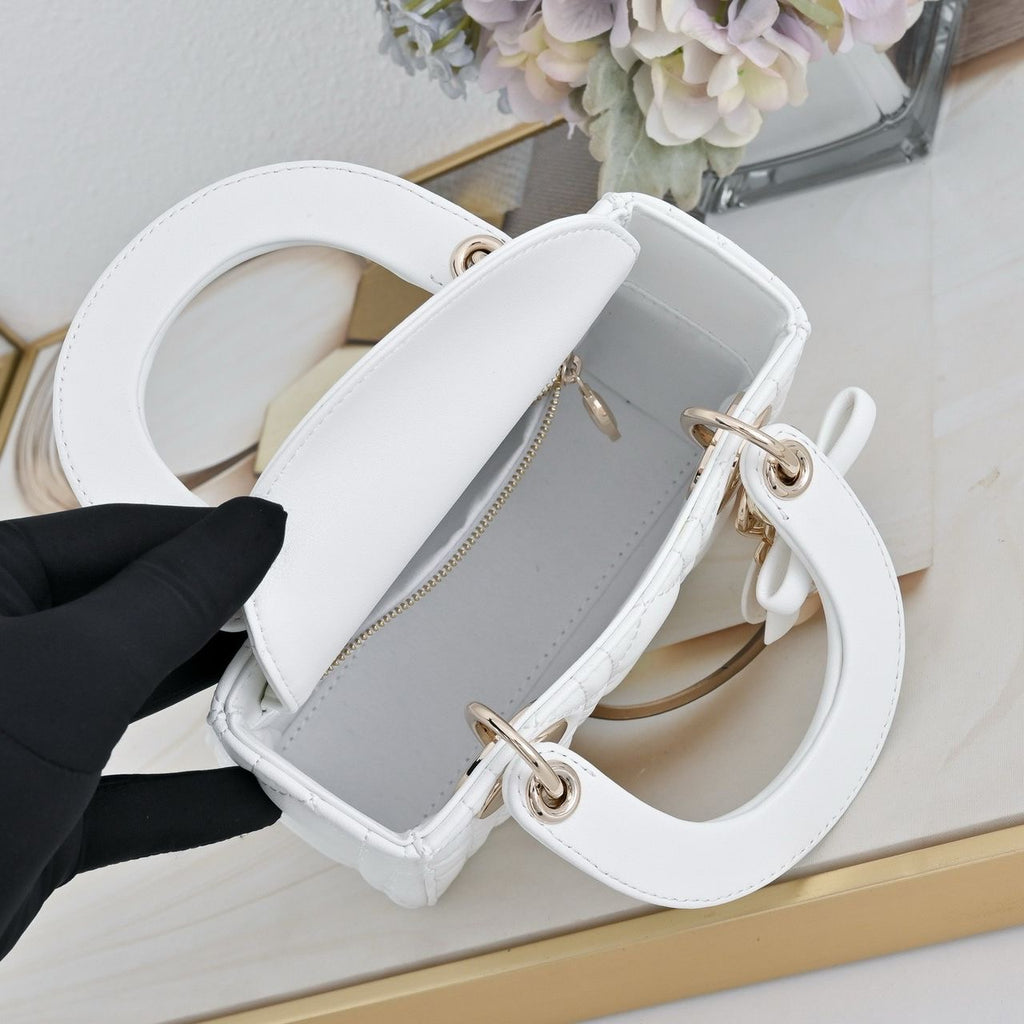 Premium Mirror Quality Quilted Leather Lady Bags with Gold Hardware