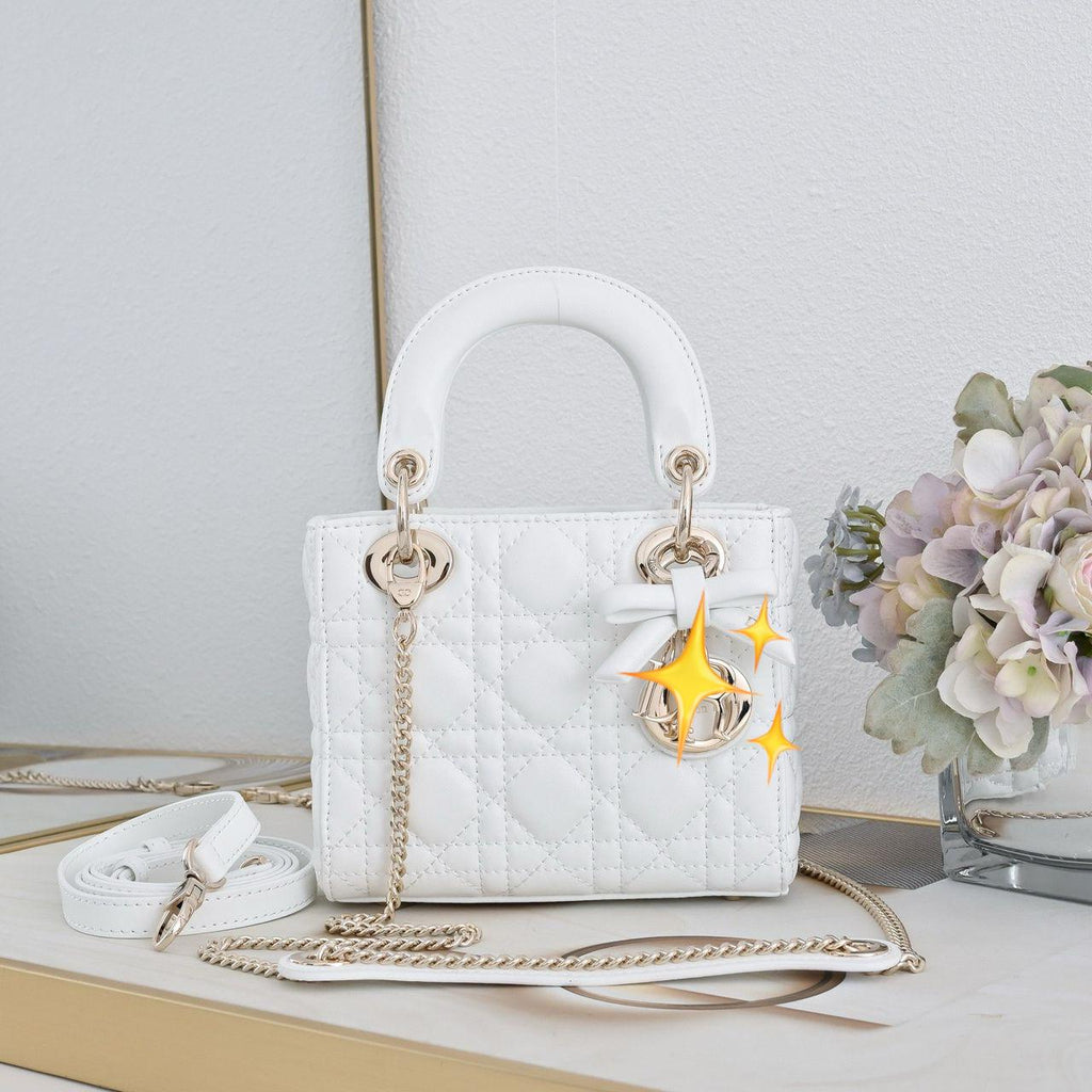 Premium Mirror Quality Quilted Leather Lady Bags with Gold Hardware