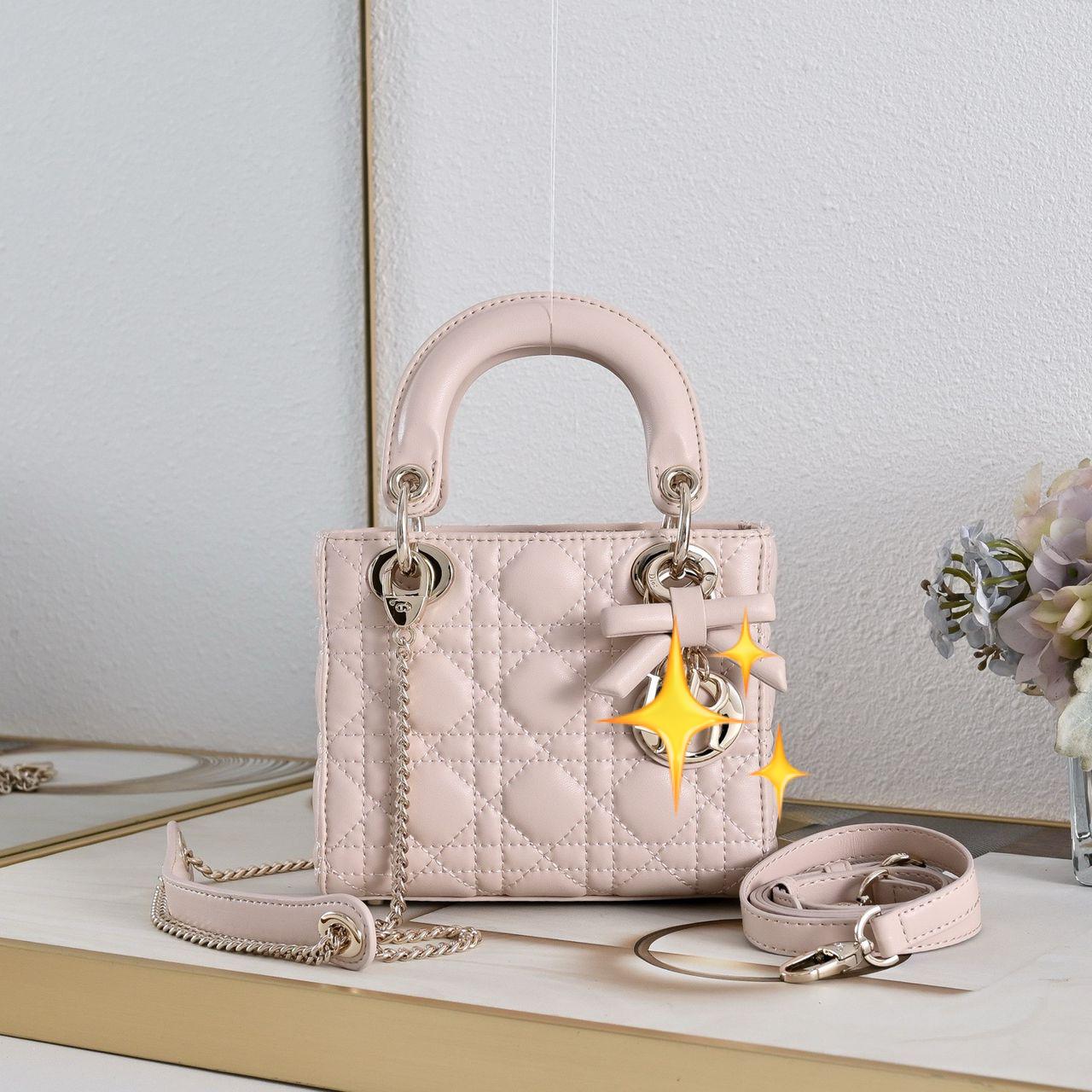 Premium Mirror Quality Quilted Leather Lady Bags with Gold Hardware