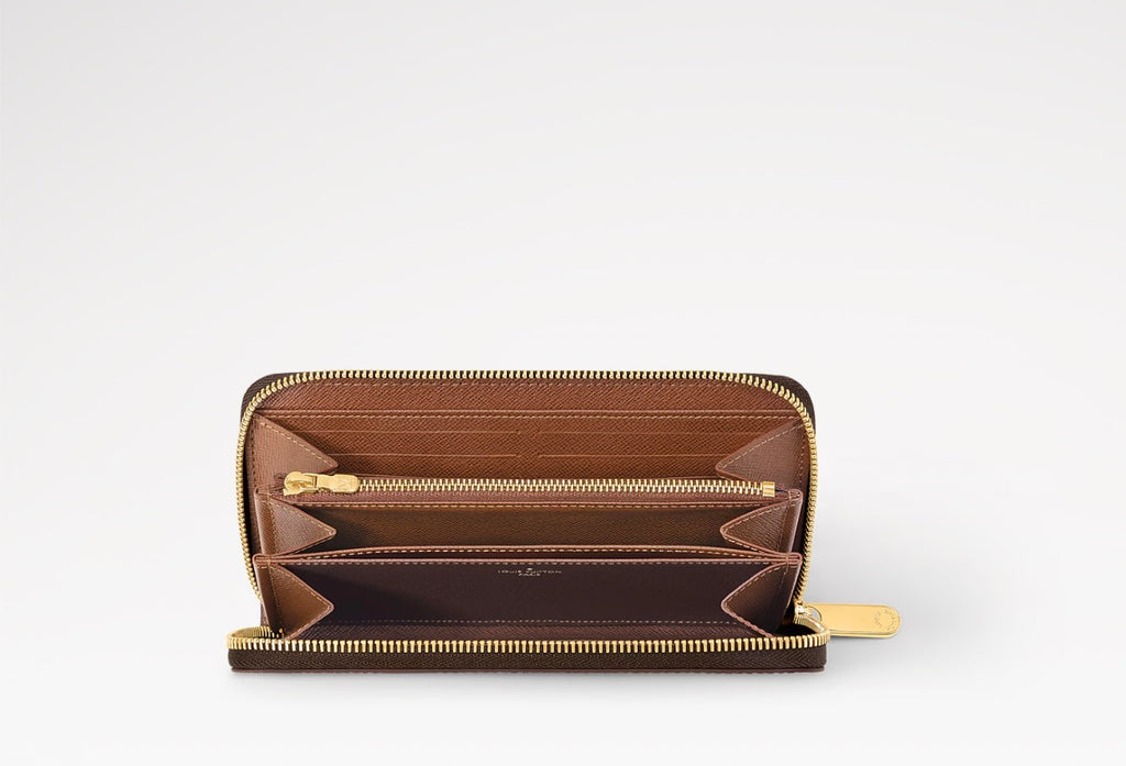 Premium Mirror Quality Zippy wallet Classic Pattern